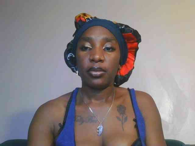 Hornycammy23