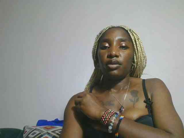 Hornycammy23