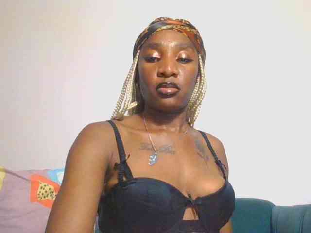 Hornycammy23