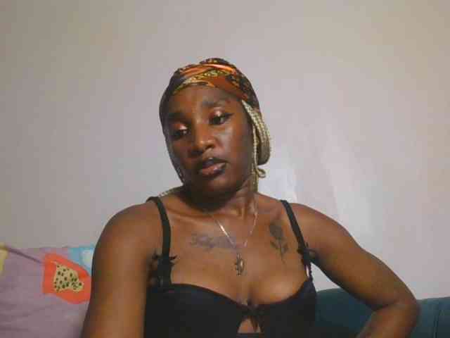 Hornycammy23
