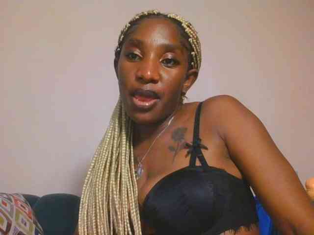 Hornycammy23