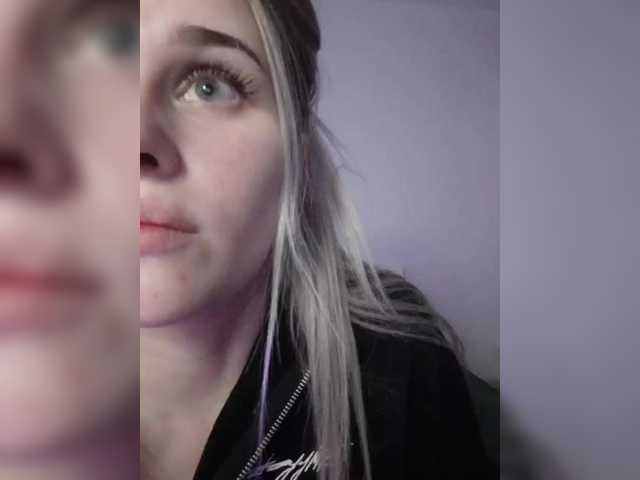 ShvartsAM's BongaCams show and profile