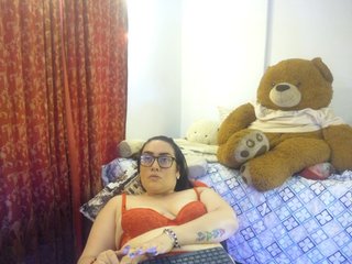 MeganHotCurvy Porn Show