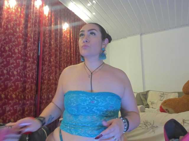 MeganHotCurvy