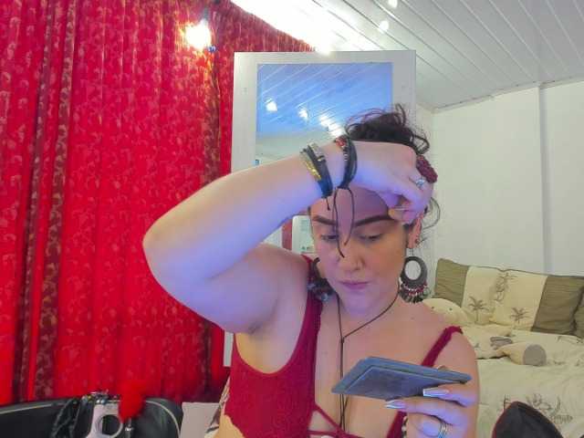 MeganHotCurvy