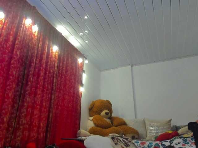 MeganHotCurvy live cam on BongaCams