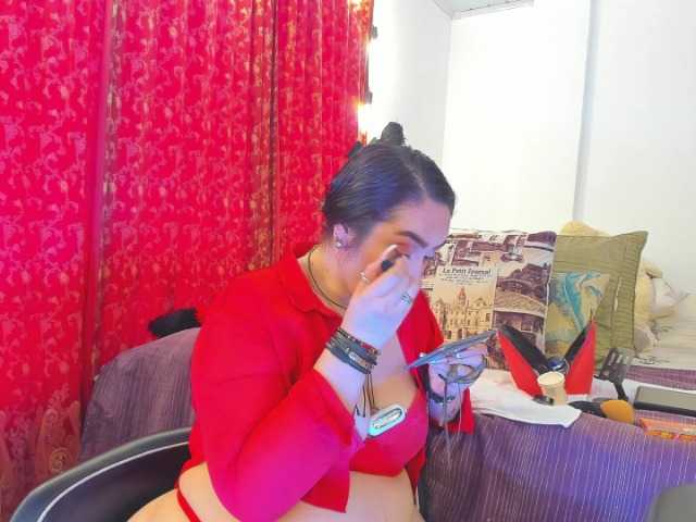 MeganHotCurvy