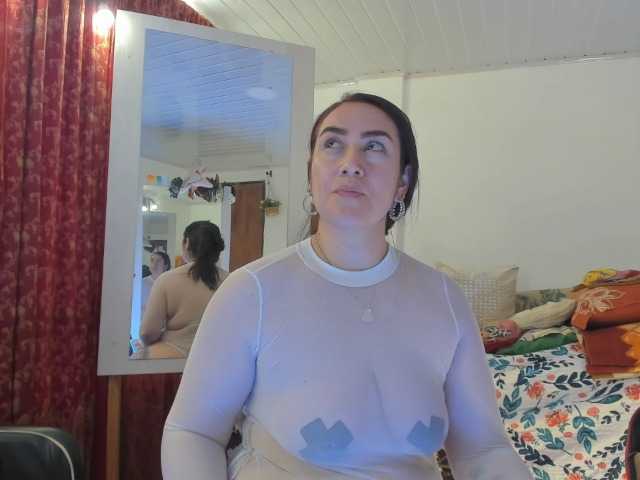 MeganHotCurvy