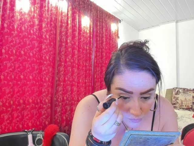 MeganHotCurvy