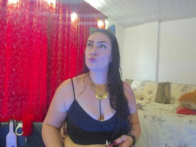 MeganHotCurvy