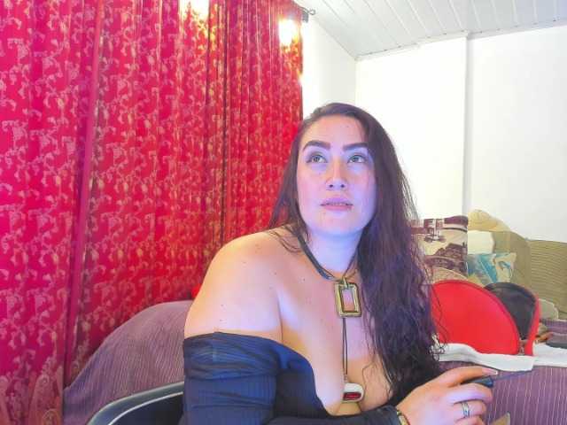 MeganHotCurvy