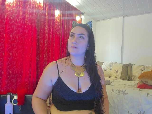 MeganHotCurvy