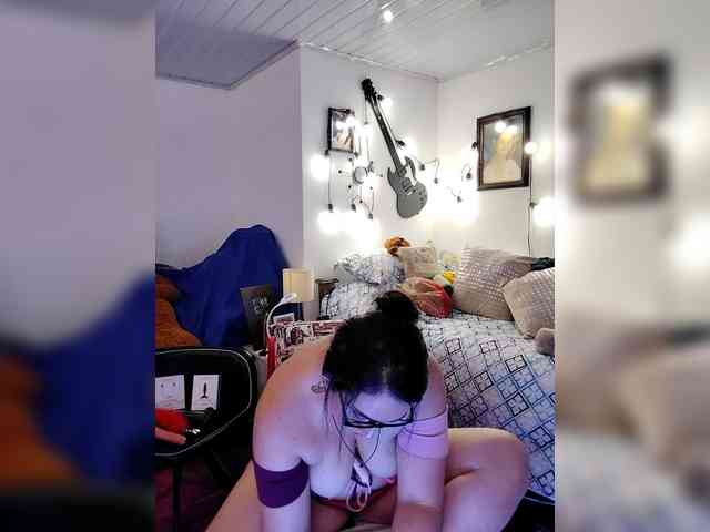 MeganHotCurvy
