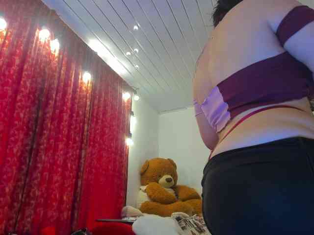 MeganHotCurvy