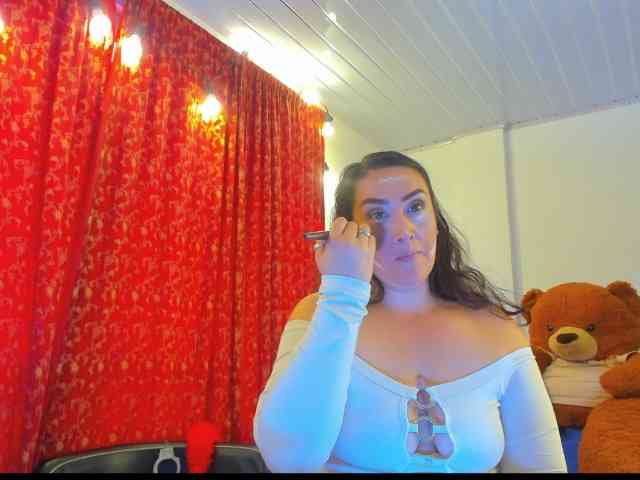 MeganHotCurvy MeganHotCurvy