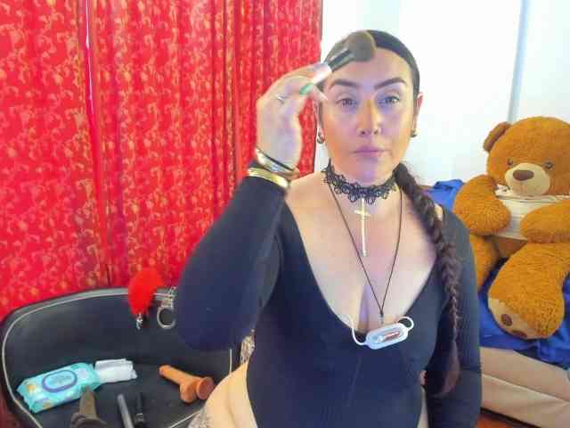 MeganHotCurvy