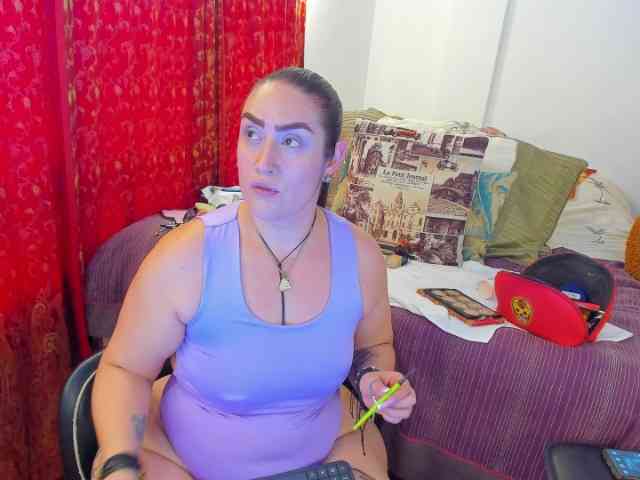 MeganHotCurvy