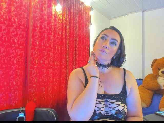 MeganHotCurvy
