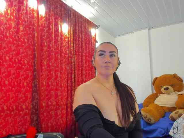 MeganHotCurvy MeganHotCurvy