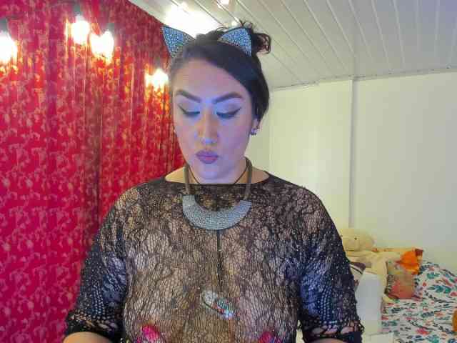MeganHotCurvy - Girl 