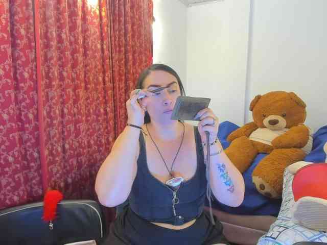 MeganHotCurvy