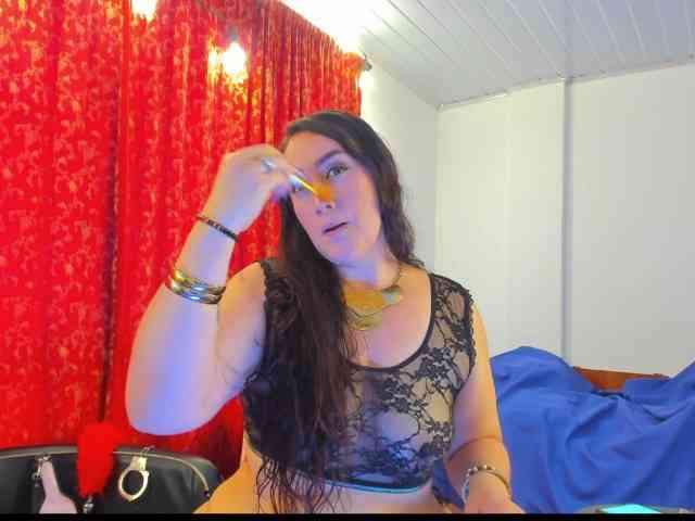 MeganHotCurvy