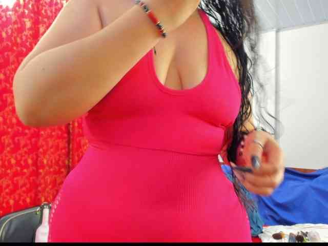 MeganHotCurvy