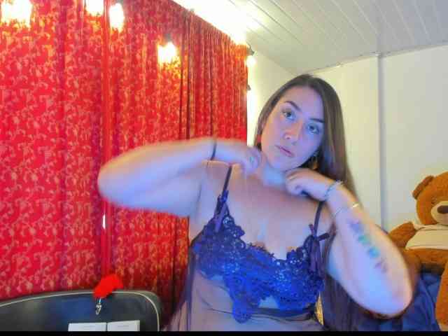 MeganHotCurvy