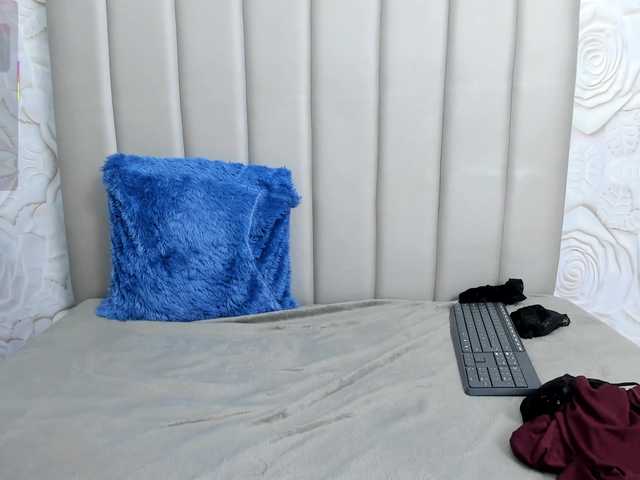 HotNana4U's BongaCams show and profile