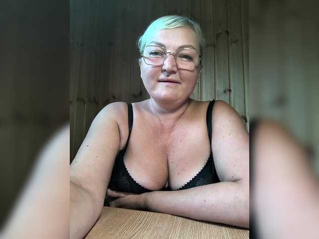 BLONDJob live cam on BongaCams