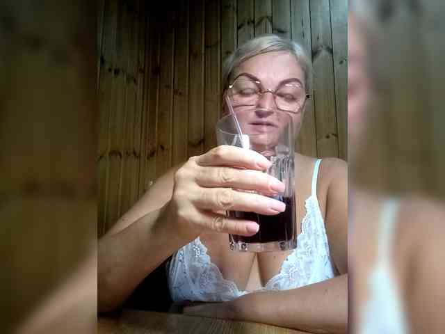 BLONDJob webcam