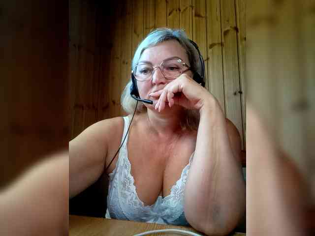 BLONDJob webcam