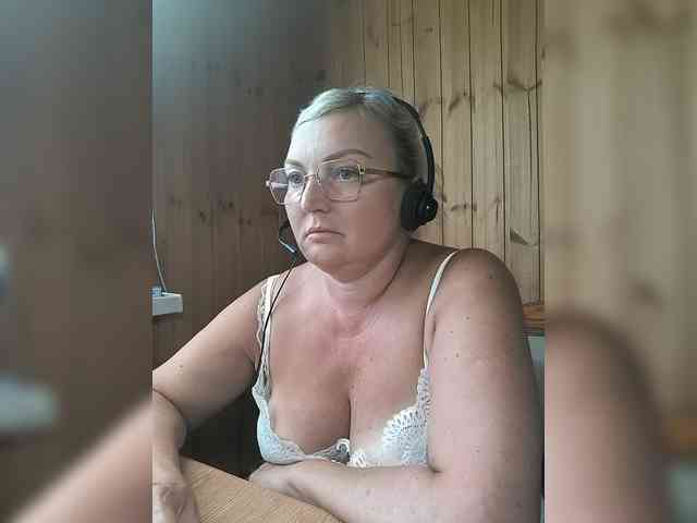 BLONDJob webcam