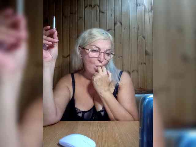 BLONDJob webcam