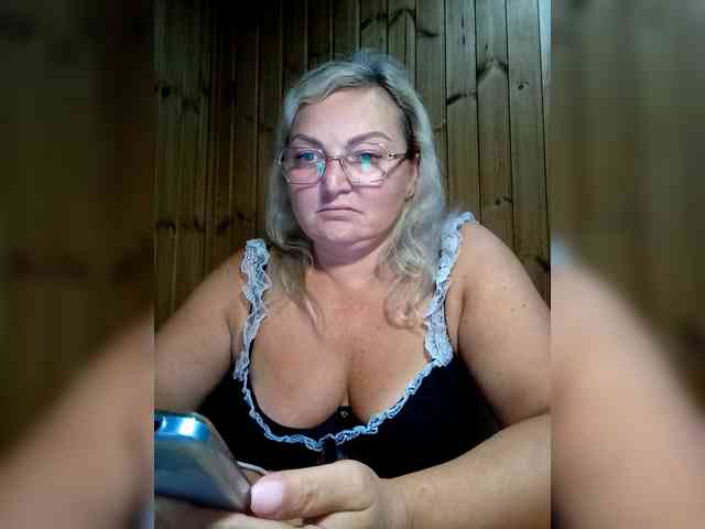 BLONDJob webcam