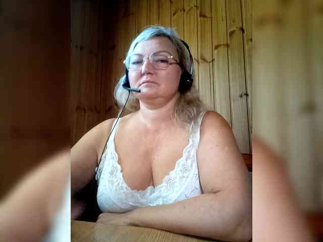 BLONDJob webcam