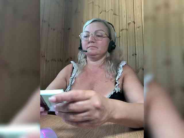 BLONDJob webcam