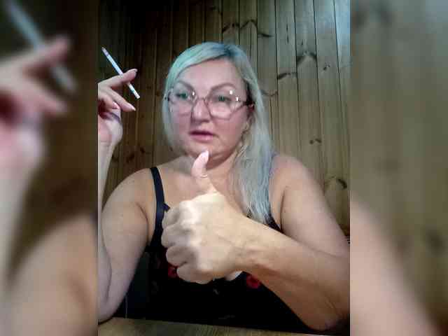 BLONDJob webcam