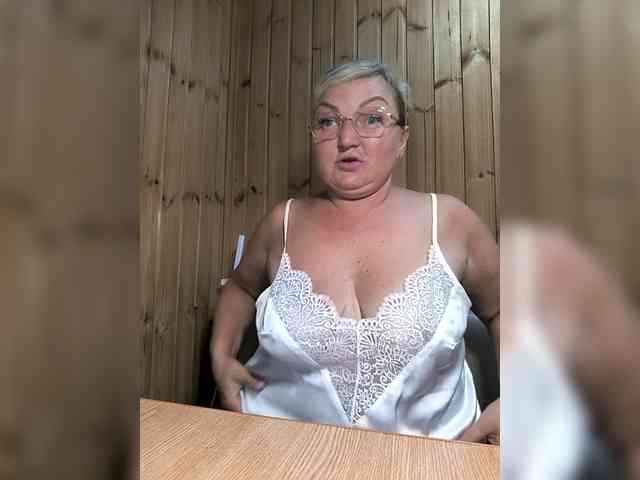 BLONDJob webcam