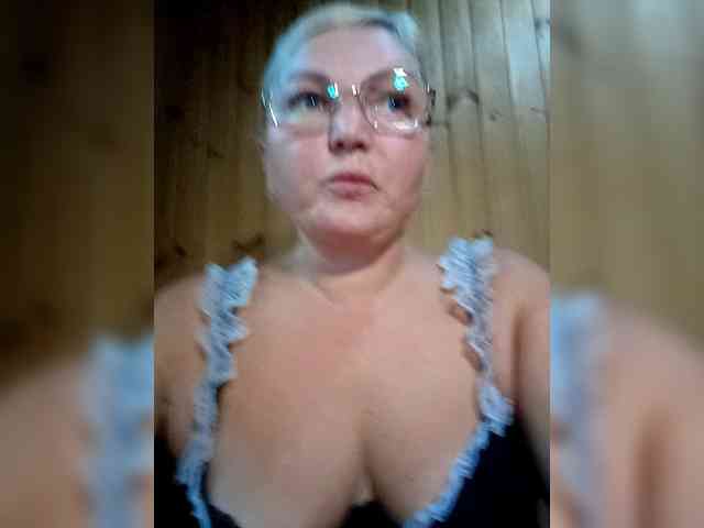 BLONDJob webcam