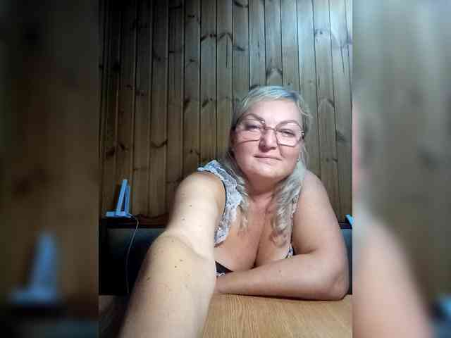 BLONDJob webcam