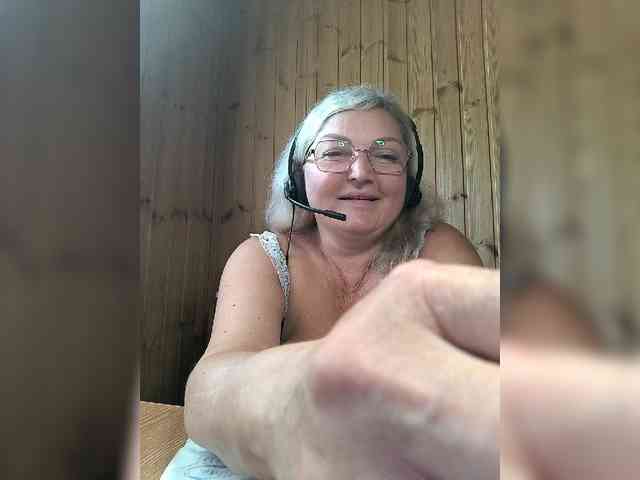 BLONDJob webcam