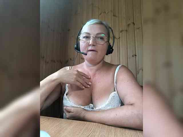 BLONDJob webcam