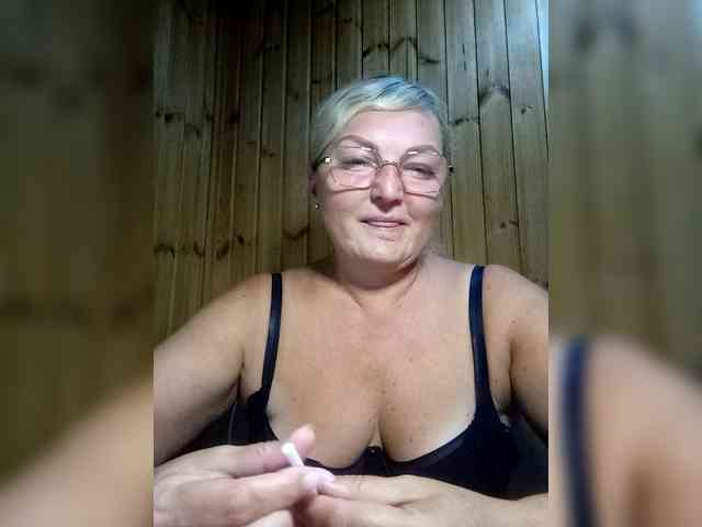 BLONDJob webcam