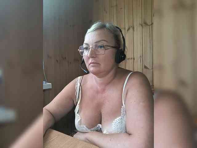 BLONDJob webcam