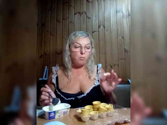 BLONDJob webcam