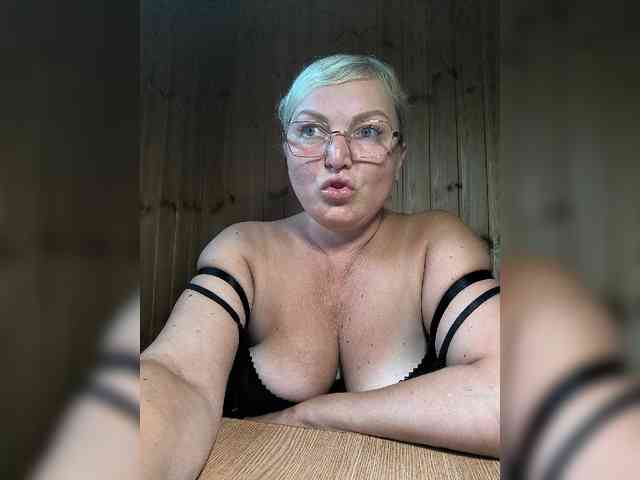 BLONDJob webcam