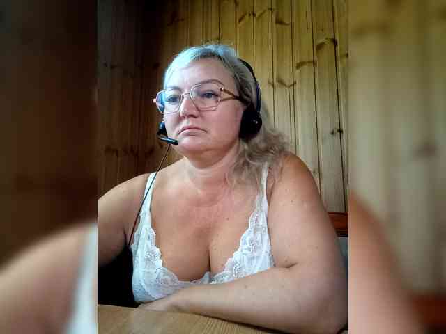 BLONDJob webcam