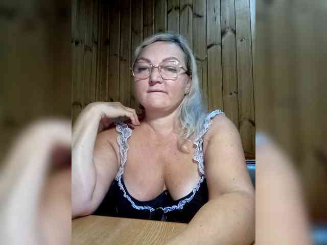 BLONDJob webcam