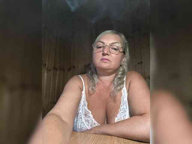 BLONDJob webcam
